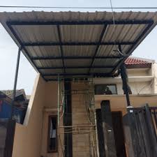 Salah satu aksesoris bangunan ini cukup penting keberadaannya, karena memiliki fungsi sebagai proteksi akan panas dan hujan, juga mampu mempercantik tampilan suatu rumah. Jual Kanopi Galvalum Murah Harga Terbaru 2021