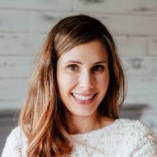 Ashley Fossile's Instagram, Twitter & Facebook