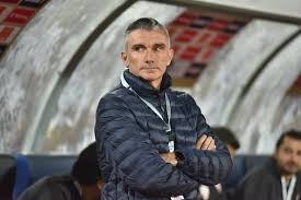 مصدر يكشف لـ بطولات حكم قمة الأهلي والزمالك في الدوري. ÙƒØ§Ø±ØªÙŠØ±ÙˆÙ† Ø­Ø°Ø±ÙˆÙ†ÙŠ Ù…Ù† Ø£Ù…ÙŠÙ† Ø¹Ù…Ø± ÙˆÙŠØ¨Ø¯Ùˆ Ø£Ù†Ù‡ ÙŠØ´Ø¬Ø¹ Ø§Ù„Ø£Ù‡Ù„ÙŠ Ø¨ÙˆØ§Ø¨Ø© Ø§Ù„Ø´Ø±ÙˆÙ‚ Ù†Ø³Ø®Ø© Ø§Ù„Ù…ÙˆØ¨Ø§ÙŠÙ„