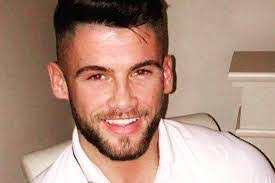 Scott Capper's Instagram, Twitter & Facebook