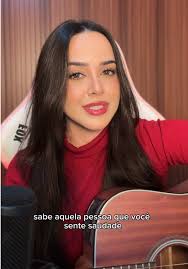 Quem nunca sofreu escutando essa do KLB?! 🥹 Se te lembrou alguém, manda  pra essa pessoa, se tiver coragem 👀❤️‍🩹 #musicasertaneja #musica #cantora  #sertanejo #sertanejouniversitario #viraltiktok #viral ...