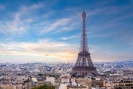 After all, it's impossible to visit the city of light and not catch a glimpse of her most popular monument. Don T Miss The 10 Best Views In Paris Meet The Locals In France