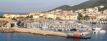 Ajaccio o aiaccio (in italiano /aˈjaʧʧo/, in francese /aʒaˈksjo/, in corso aiacciu /aˈjaʧu/) è una città ed un comune francese di oltre 70 000 abitanti, capoluogo della regione corsica e del dipartimento della corsica del sud. Ajaccio