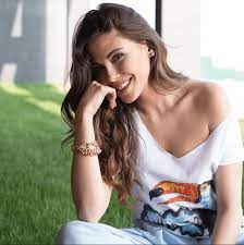 At the age of 7, she moved with her family to edirne. Dilara Aksuyek Biography Dizicentral Television Entertainment From Turkey