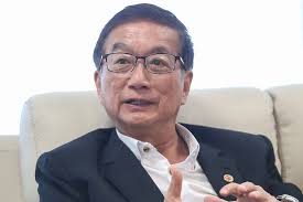 Tat Hong CEO Roland Ng re-elected SCCCI president