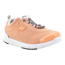 Womens Propet Travelwalker Ii Size 75 2a Peach Mesh