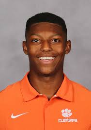 Isiah Reid's Instagram, Twitter & Facebook