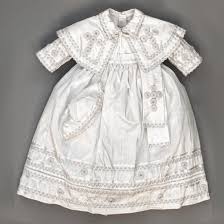 Mais vous avez aussi envie d'être élégante pour ce jour si particulier, voici la sélection de maman vogue de tenues élégantes pour un baptême ! Robe De Bapteme Traditionnelle Garcon Soie Sauvage