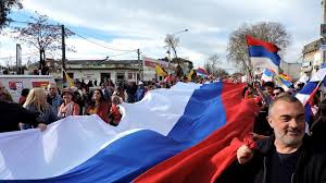 Ellos no portaban las banderolas emblemáticas o pancartas alusivas a la movilización, sino banderas de su partido político. Banderazo De La Alegria En La Teja Frente Amplio 24 08 2019 Youtube