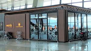 Sbi card, the credit card division of state bank of india (sbi), offers more than a few credit cards with the airport lounge access facility. Plaza Premium Lounge Airport Lounges Memberships Credit Card Rewards And Discounts Krip Hk