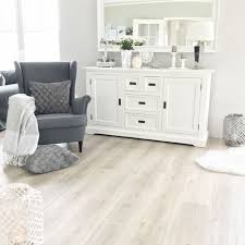 Instagram Wohn Emotion Landhaus Wohnzimmer Livingroom Modern Grau Weiss Grey White Landhaus Wohnzimmer Wohnzimmer Ideen Wohnung Wohnen