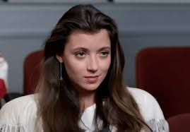 Albany Topic Mia Sara