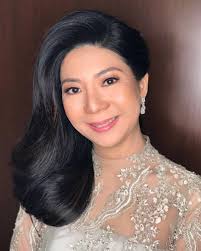 Lovely Dra. Dana Jane Ang UST Medicine Alumni Home Coming Hair by  @bianca_anne_vergara #makeupbyWinnRamos #makeup #beauty #makeupartist