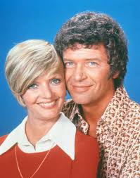 The Brady Bunch' Cast Member Robert Reed Revealed by Biographer