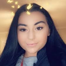 Beth Cook's Instagram, Twitter & Facebook