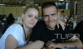 Η διενέργεια των εξ αποστάσεως εξετάσεων θα. To 8hrio Mas Systhnei Th Melloysa Gynaika Toy Kai Milaei Sto Tlife Gia Ton Erwta Kai To Gamo Toy