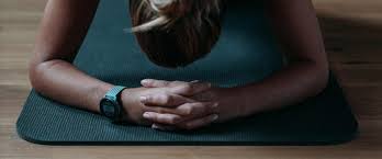 Tap the screen to begin the setup wizard. Suunto 3 Compact Training Watch For Active Lifestyle