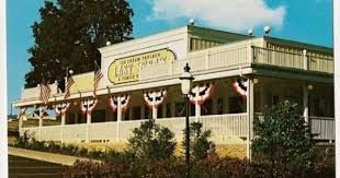 Where Ice Cream Sundaes Were Had And Real Cherry Cokes Too The Last Straw Ice Cream Parlour And Family Restaura Rockford Illinois Rockford The Neighbourhood