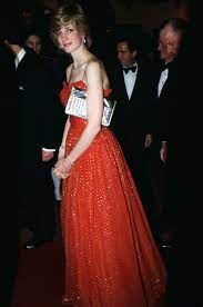 .looks, princess diana's dresses, princess diana modern and glamour red carpet dress, my top 100 princess diana dresses, los vestidos diana. Princess Diana S Best Fashion Moments