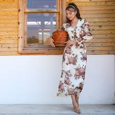 Kruvaze Desenli Krem Kadin Uzun Sifon Elbise Sifon Elbise Elbise Moda Stilleri