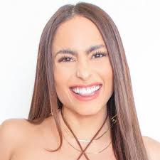 Dunno y but I never expect ppl 2 kno the words lol it's like a surprise  everytime 😂