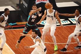 Mitchell kept utah a step ahead. P Mwcf2y Auxbm