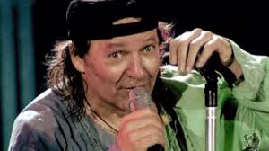 Ascolta il meglio di vasco qui: Vasco Rossi Senorita Live 2005 Youtube