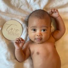 Monthly Milestone for Baby Photos Wood Round