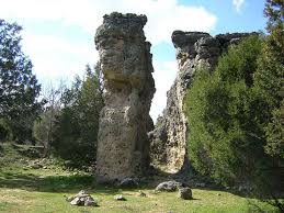 Ciudad Encantada Tamajon Rutas En Coche Pueblos Negros Guadalajara Rutas