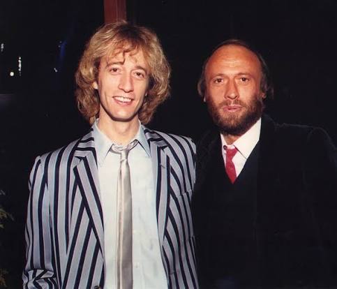 Happy birthday to our favorite Bee Gee twins, Robin and Maurice Gibb 🖤