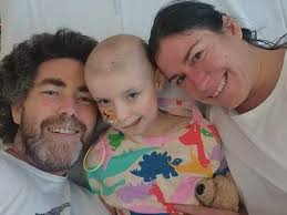 Medulloblastoma: Eight-year-old Evie Minnis went to hospital with a  headache. She didn't go home for 343 days