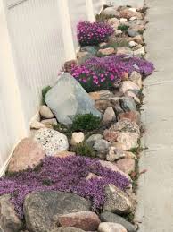 For the best effect, match the style and use some of the same plants on the side that you do in the front and in the back. Landscaping Ideas Perfect For Your Side Yard Bless My Weeds