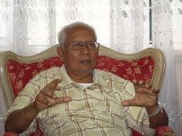 I'm now in my late 50's. Kisah Pemecatan Tun Salleh Abas Sebagai Ketua Hakim Negara Soscili