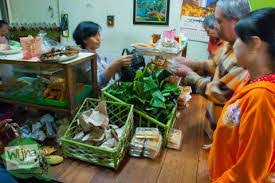 Berbeda dengan bubur ayam khas indonesia, bubur ayam chinese atau biasa disebut congee memiliki tekstur yang lembut. 12 Tempat Wisata Kuliner Enak Dan Populer Di Nganjuk 2021