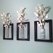 20 Absolutely Brilliant Diy Ways To Use Old Pictures Frames Into Home Beautification World Inside Pictures Diy Picture Frames Diy Wall Art Old Picture Frames
