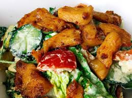 Sommersalat Mit Hahnchenbruststreifen Rezept Chilirezept De Rezept Rezepte Hahnchen Sommersalat