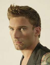 Here S Exactly How To Style Your Curly Hair Mens Hairstyles Short Mens Hairstyles Thick Hair Men S Short Hair