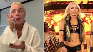 5 554 просмотрадва года назад. Watch Work It A Wwe Superstar S Entire Routine From Waking Up To Wrestling Allure Video Cne Allure Com Allure