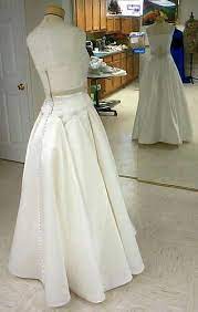 5 Point Ballroom Bustle This Gown Actually Has A Chapel Train It Looks Like They Used Wedding Dress Bustle Wedding Dress Train Bustle Wedding Gown Bustle