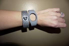 Your hotel and dining reservations, fastpass+ experiences, and photopass photos. How Large Are Magic Bands Wdwmagic Unofficial Walt Disney World Discussion Forums