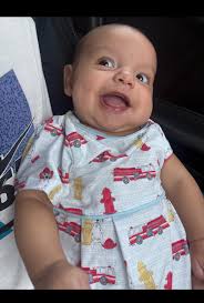 Can someone edit photos to add angel wings?