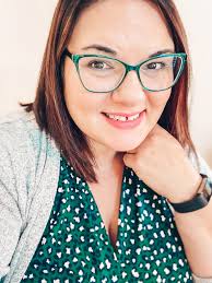 One thing about me is ima mind my sister's business like it's mine