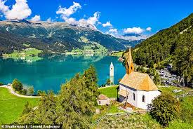 Online service planet of hotels offers to book accommodations in curon venosta. 5qqzlq7 0vebim