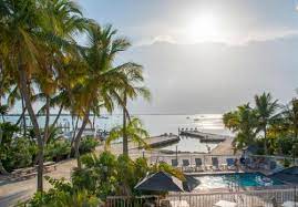 Catch a glimpse of bayside inn key largo's famous sunsets, modern accommodations, waterfront amenities and some of key largo's unique experiences in our photo gallery. Bayside Inn Key Largo Key Largo Aktualisierte Preise Fur 2021
