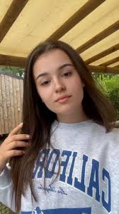 Mini Pizza Burgers Recipe Ingredients: For the Meat Patties: 1 lb (450g)  ground beef or ground turkey 1 small onion, finely diced 2 garlic cloves,  minced 1 tablespoon Italian seasoning Must express