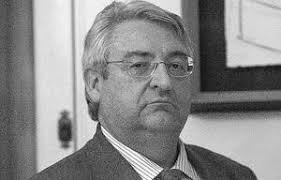 Converses amb Manuel Milian >> Notes Públiques >> Blogs EL PAÍS