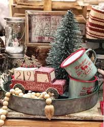 Here are a few country christmas ideas for the outside of your home that we know you will love. 25 Farmhouse Country Christmas Decor Ideas Home