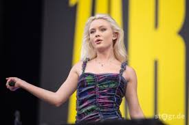 She first gained national fame for winning the 2008 season of the talent show talang, the swedish version of got talent, at the age of 10. So War Zara Larsson In Hannover Kurzuberblick Zum Konzert Am Freitag Stagr Festivals Konzerte News
