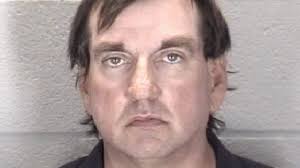 Lafayette man stabbed in the neck in random attack near 9th and Ferry