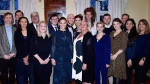 Första journalist på plats är håkan juholt. Hakan Juholt Middag For Kronprinsessan Med Unga Island Facebook